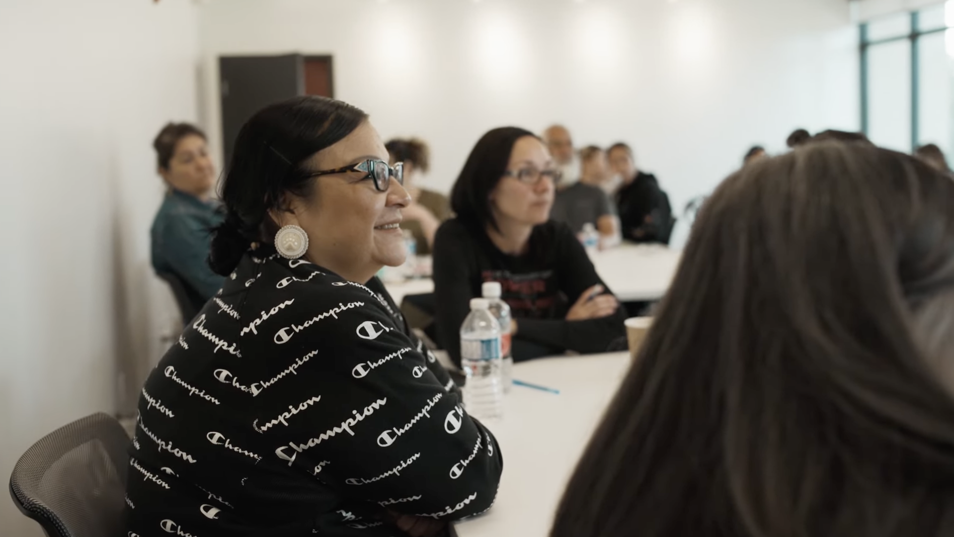 What is the Indigenous Learners in Accounting Initiative? A photo taken at an Indigenous course, showing potential students intently listening to the speaker.